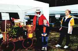 Am Stand der Imker